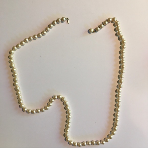 VTG Curated Trio - Pearls Roses and Bows jewelry set - Picture 9 of 11